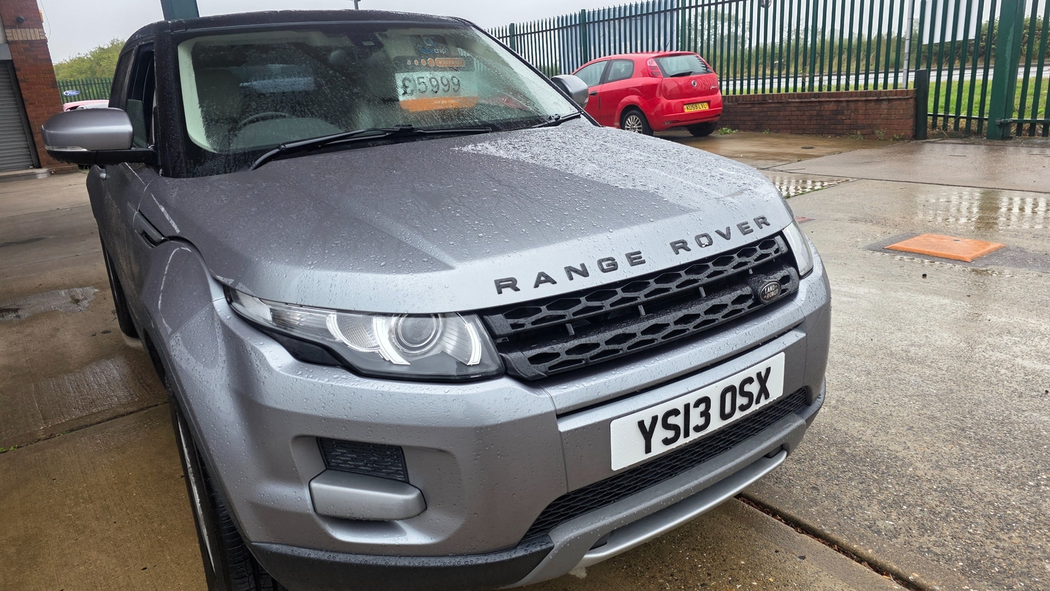 [ berth ]Land Rover Range Rover Evoque