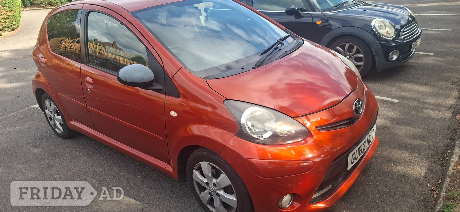 Toyota Aygo 2012 - Cars in Sutton