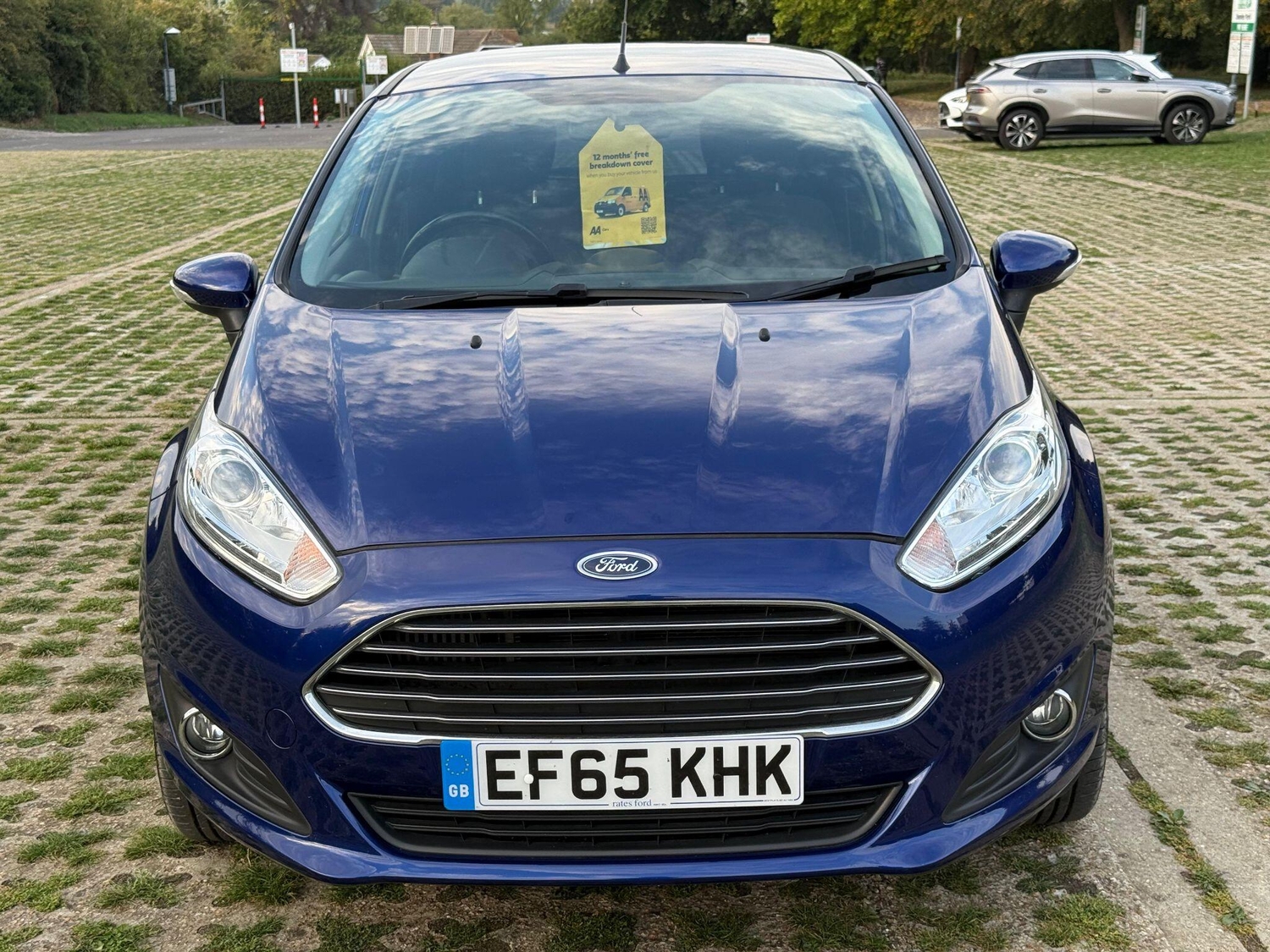 [ berth ]Ford Fiesta