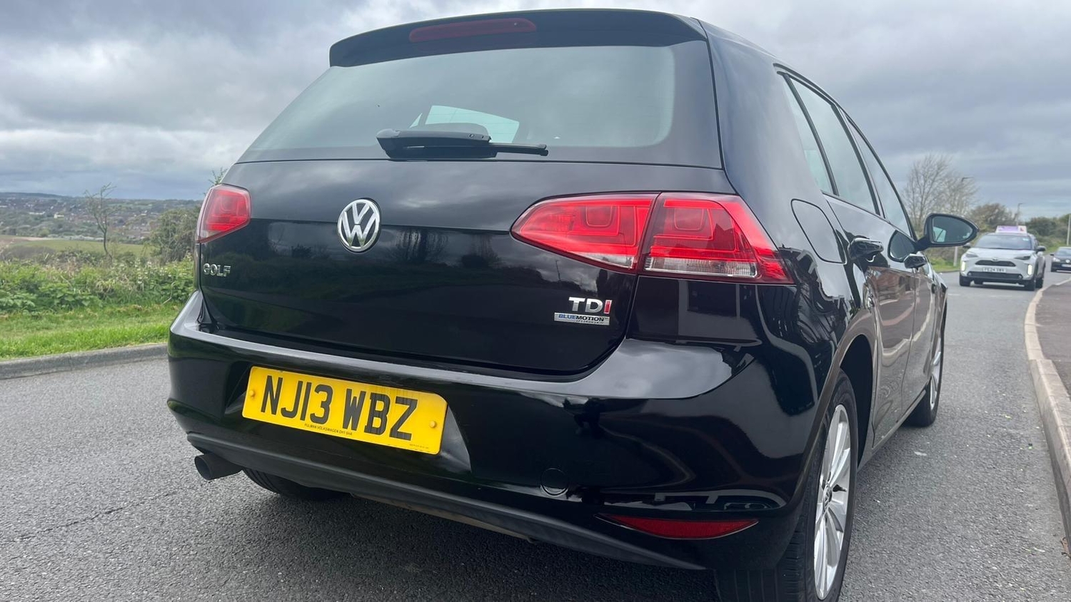 Volkswagen Golf 2013 - Cars