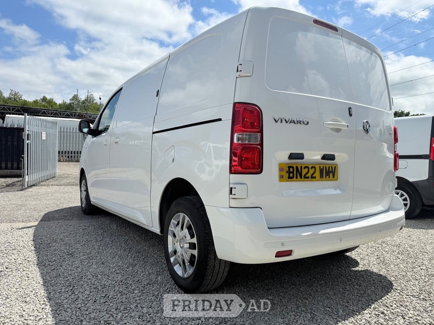 [ berth ]Vauxhall Vivaro