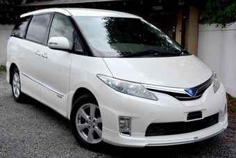 Toyota Estima 2011