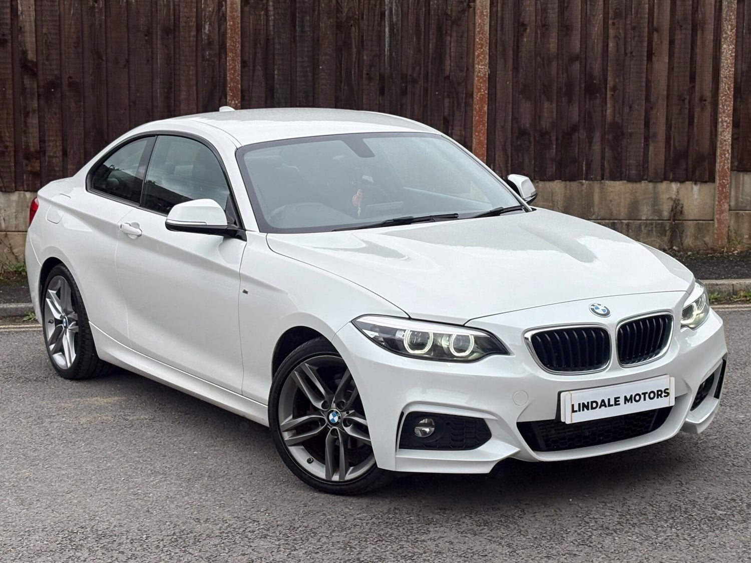 BMW 2 Series 2018 in Oldham