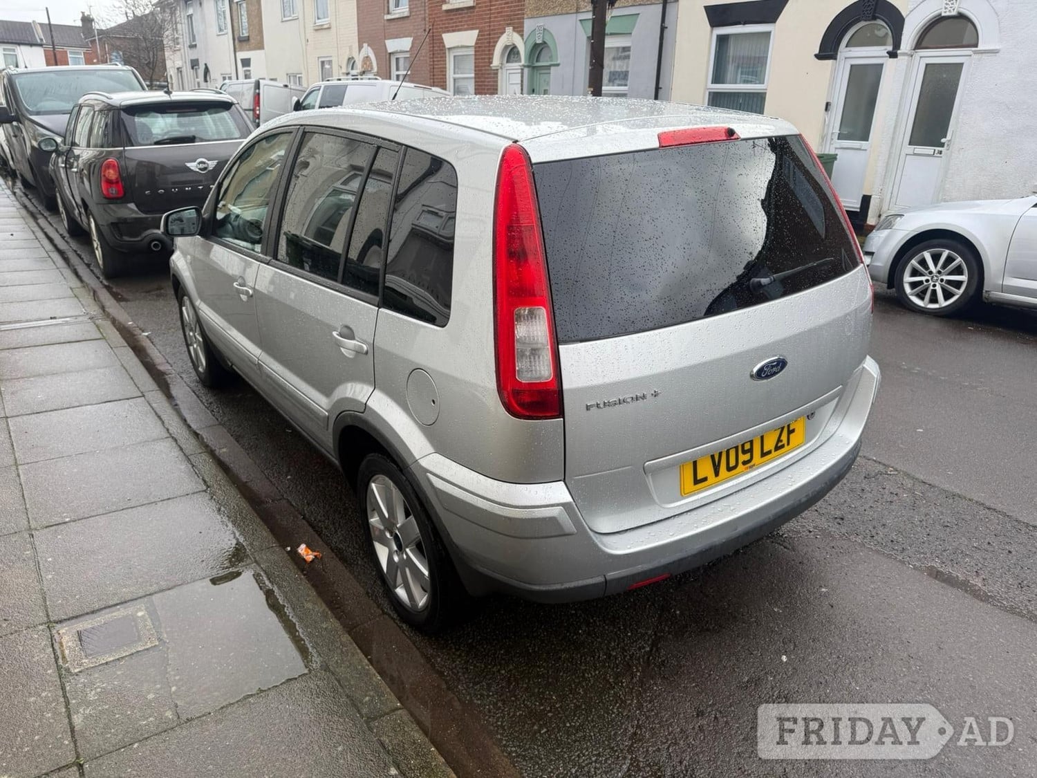 [ berth ]Ford Fusion