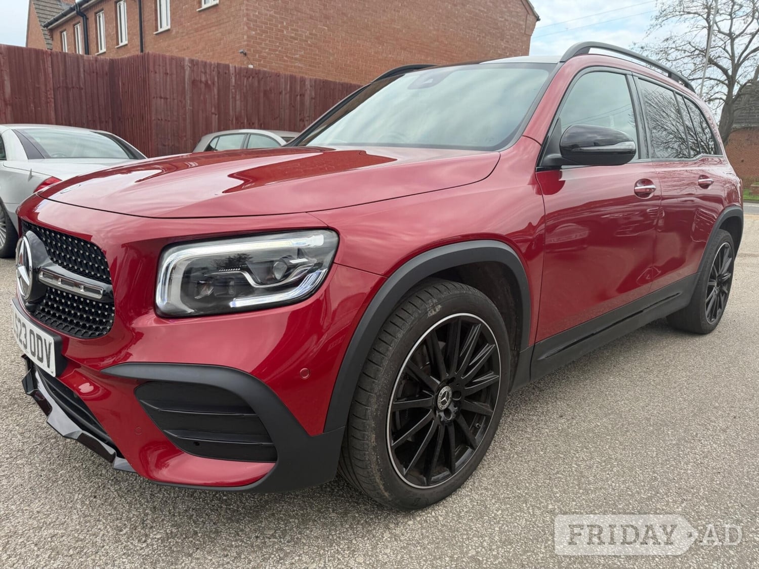 Mercedes-Benz GLB 2023 - Cars in Buckingham