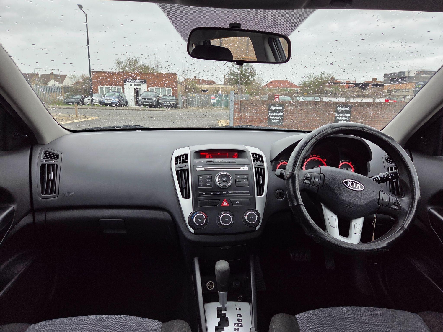 Kia Ceed 2009 - Cars in Slough