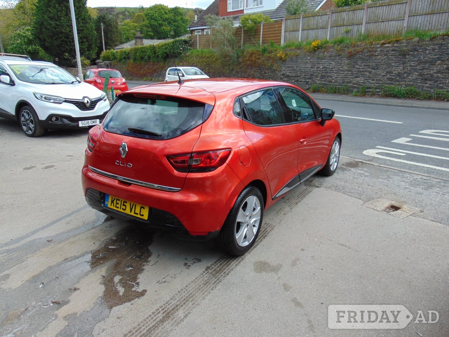 Renault Clio 2015 - Cars in Keighley