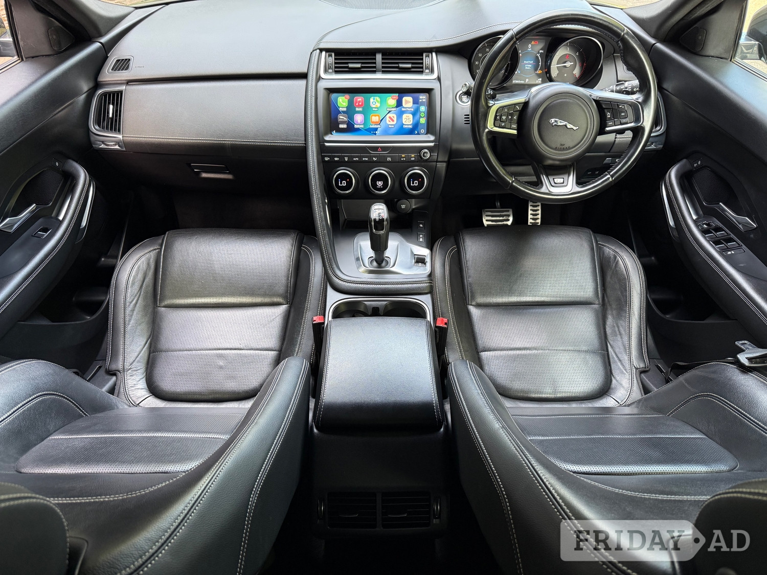 [ berth ]Jaguar E-Pace