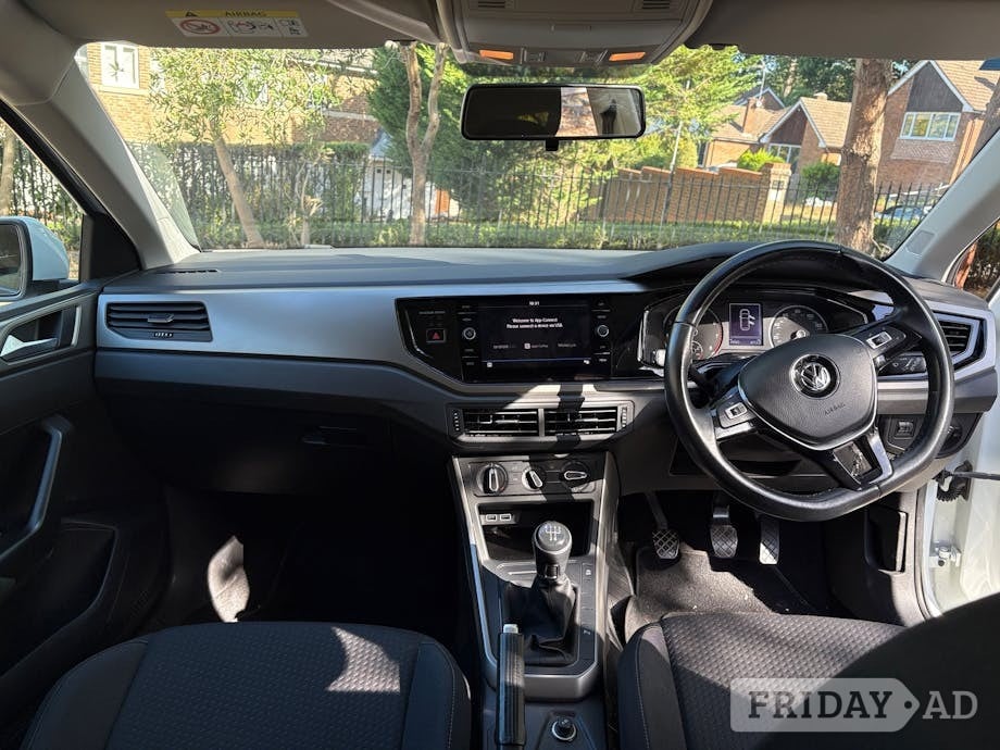 [ berth ]Volkswagen Polo