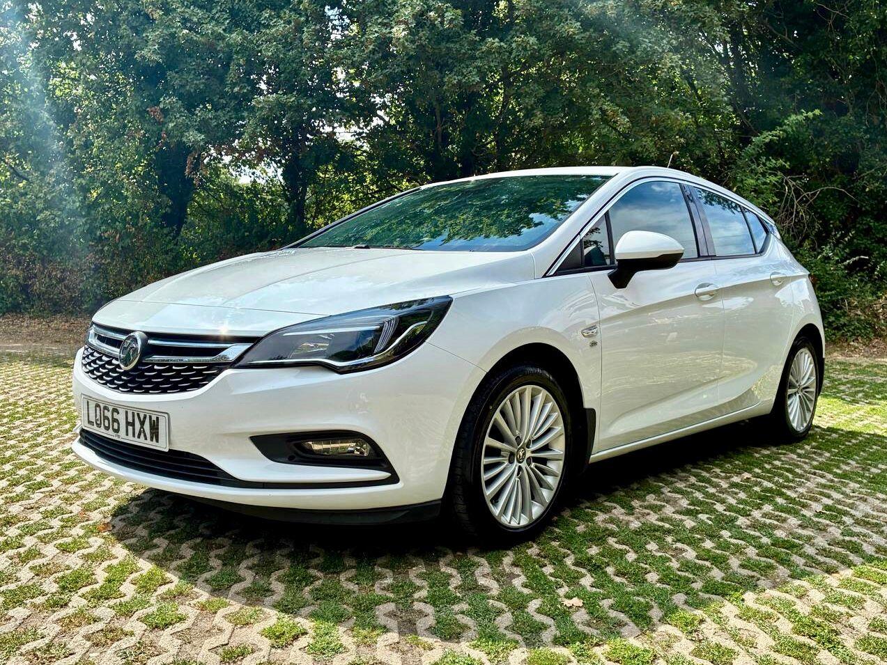[ berth ]Vauxhall Astra