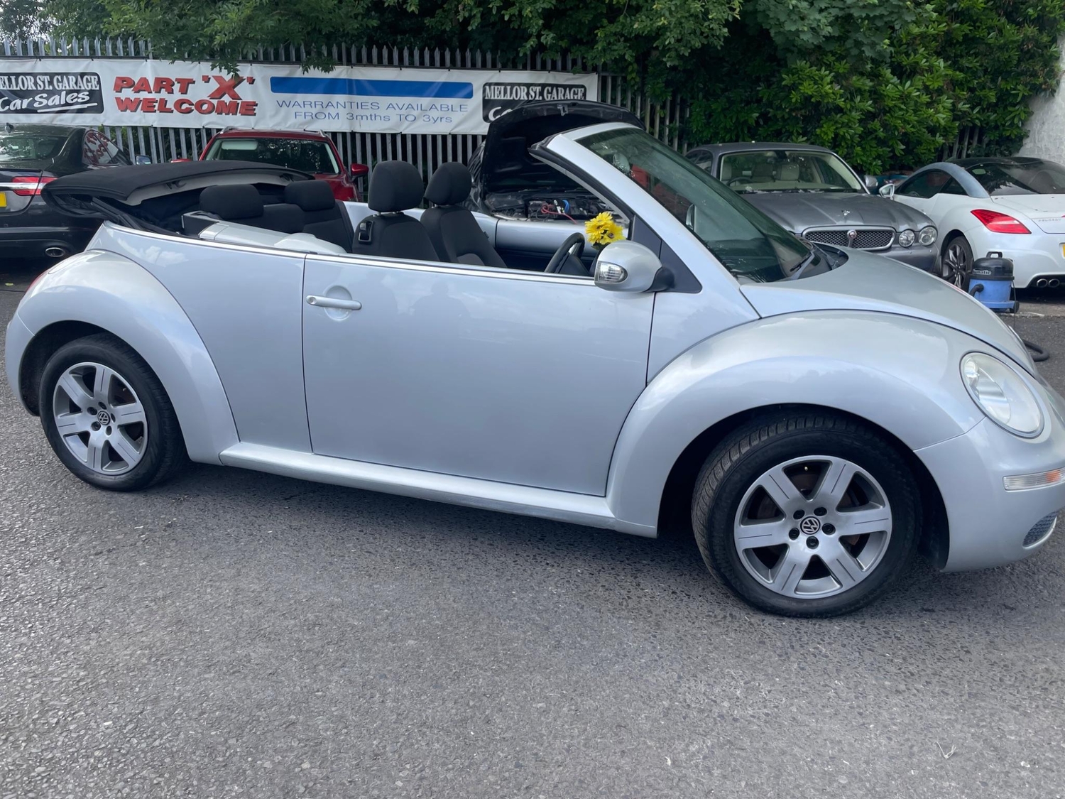 Volkswagen Beetle 2010 - Cars in Rochdale