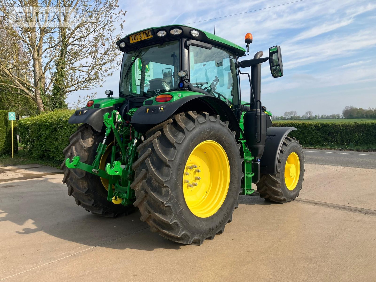 [ berth ]John Deere 6R 185