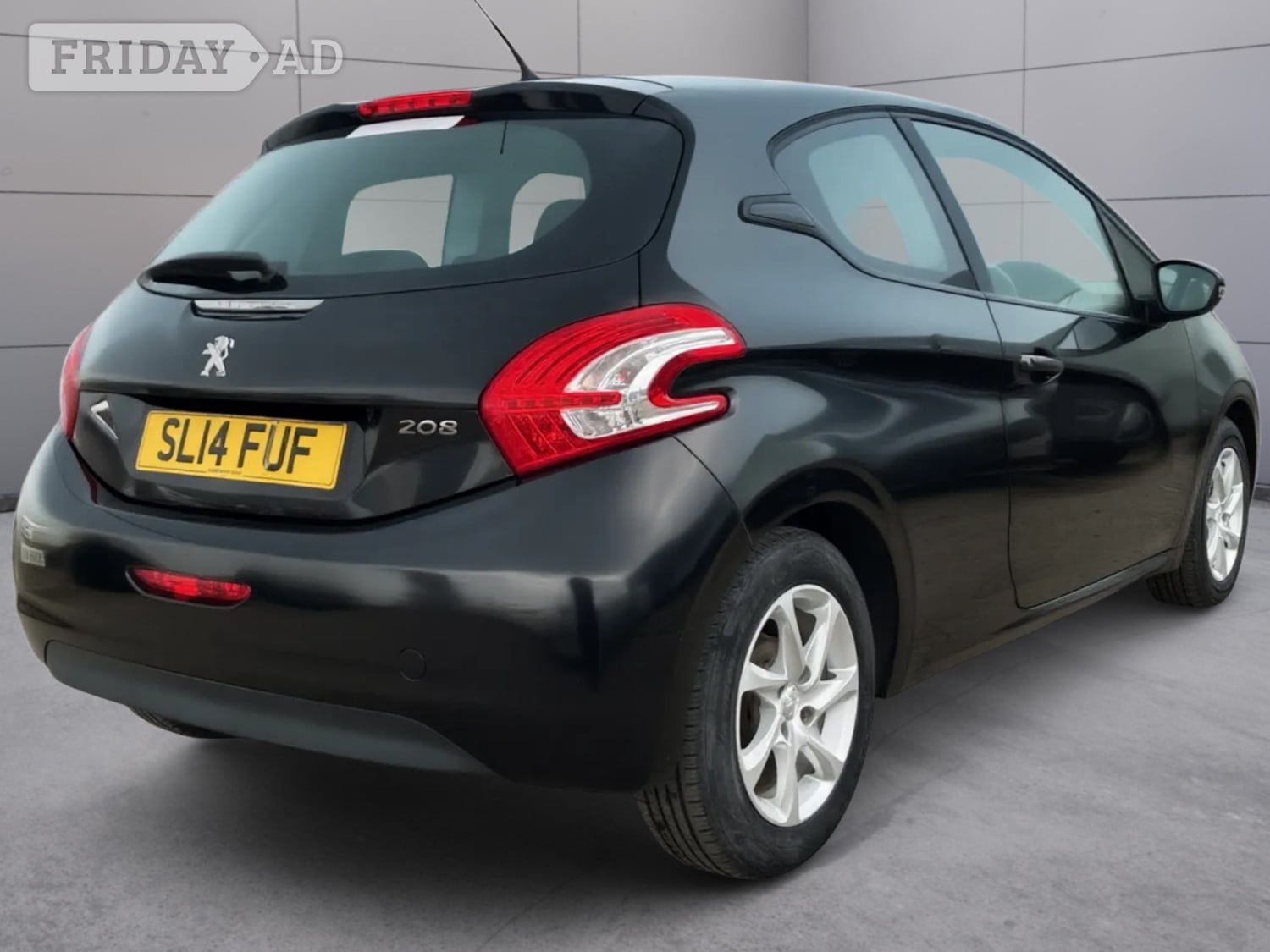 Peugeot 208 2014 - Cars in Broxburn