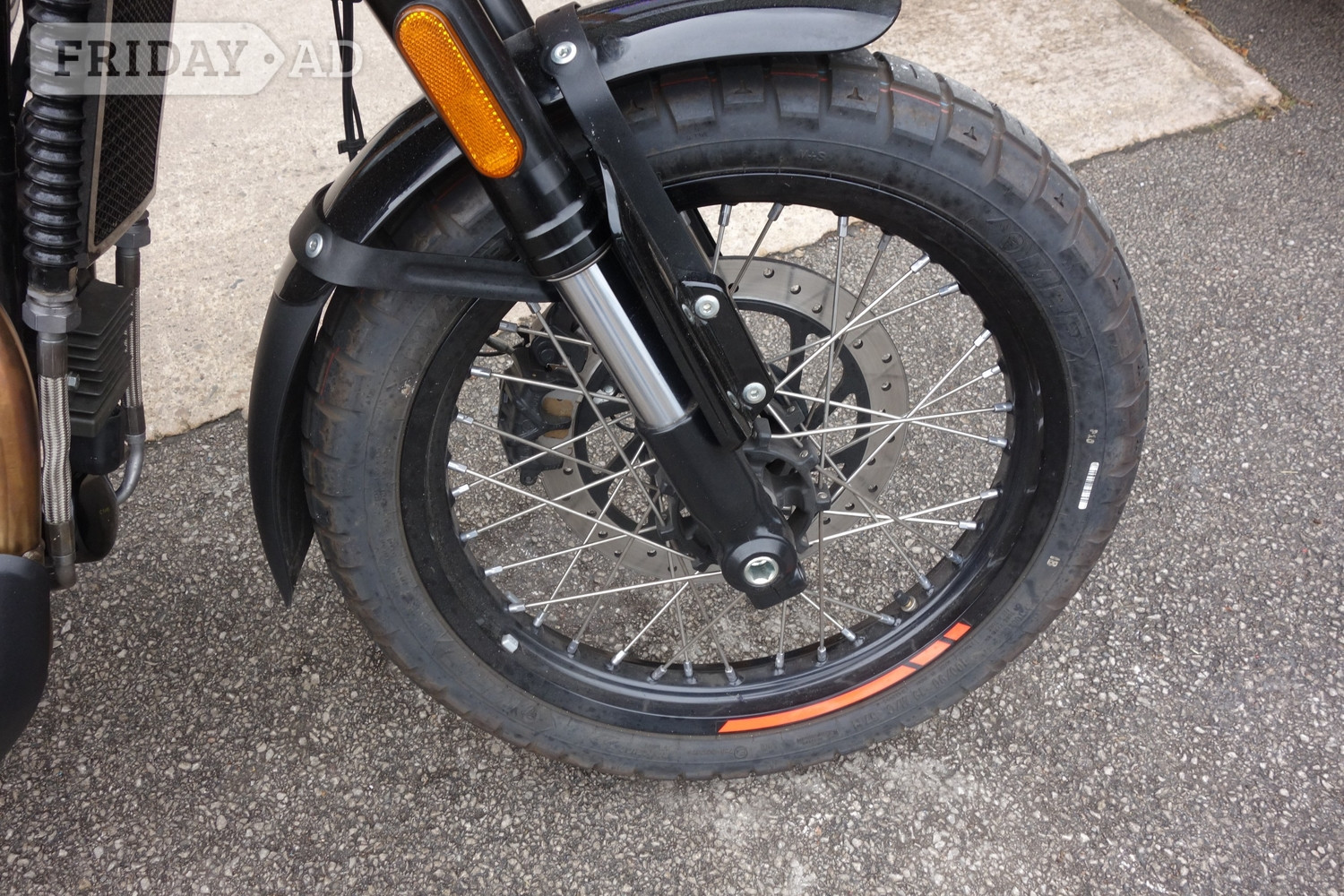 [ berth ]Royal Enfield Interceptor 650