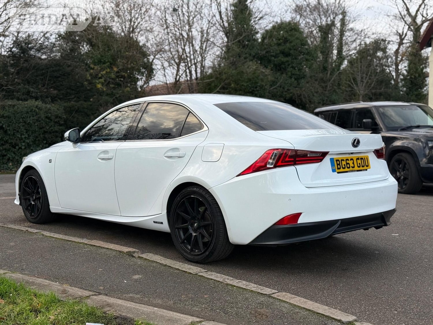 [ berth ]Lexus IS