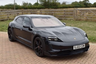 Porsche Taycan 2022