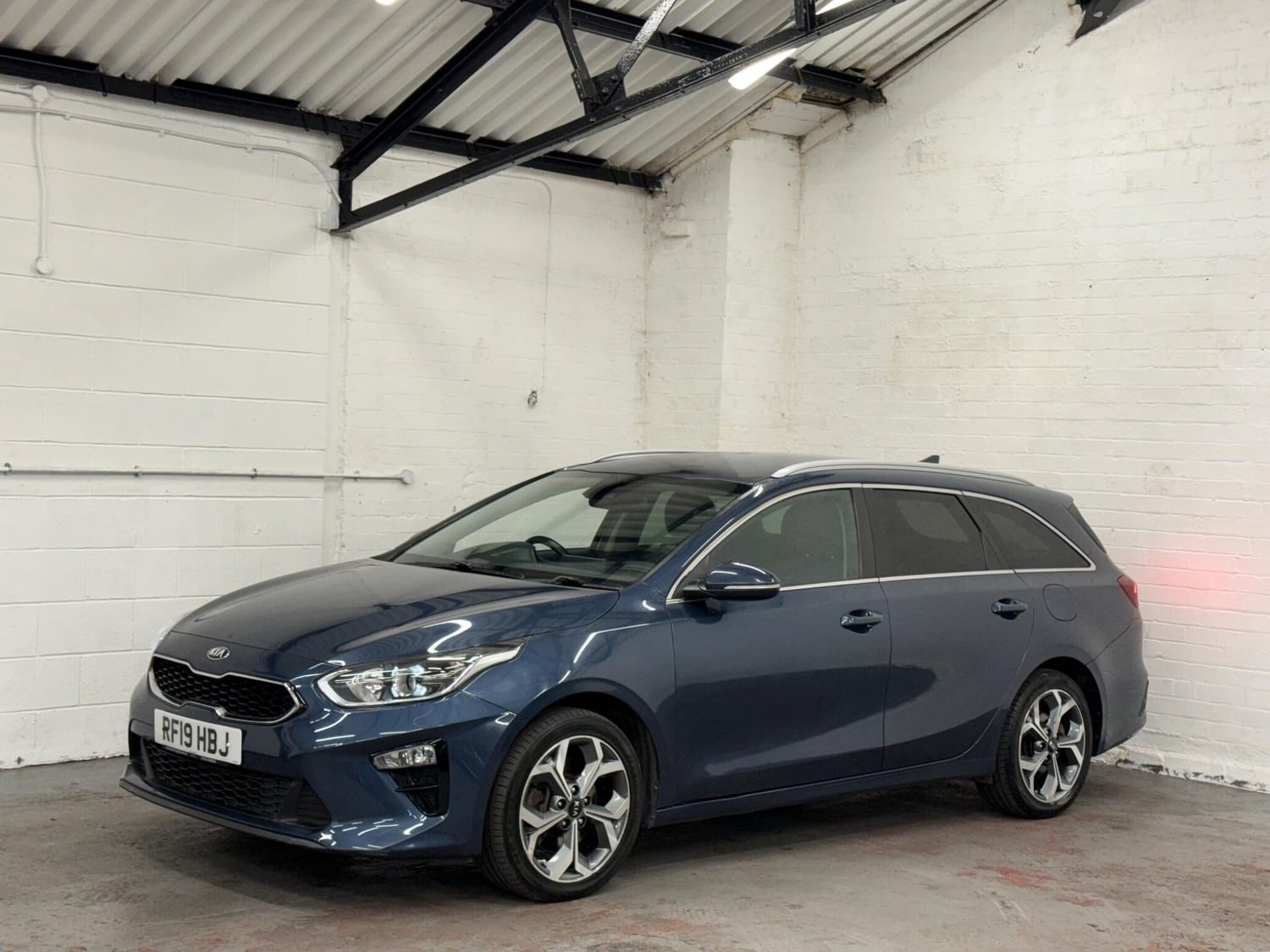 Kia Ceed 2019 - Cars