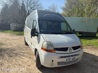 JTH  Renault Horsebox