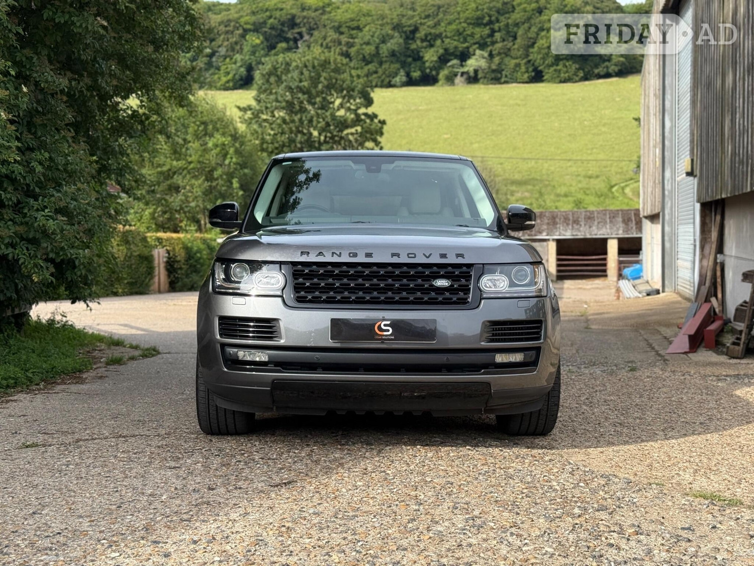 Land Rover Range Rover 2014 - Cars in Upper North Dean