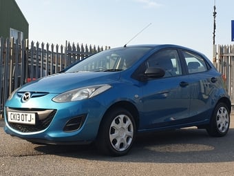 Mazda Mazda2 2013
