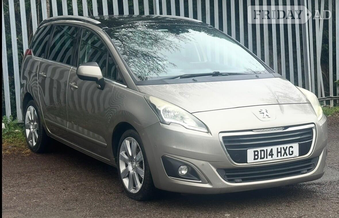 Peugeot 5008 2014 in Cardiff
