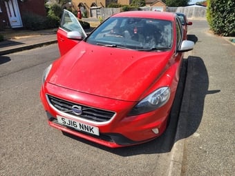 Volvo V40 2016