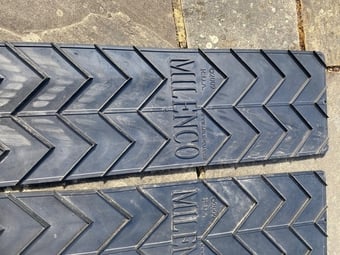 Grip Mats, Yellow Grip Mats &amp; Site Reservation Sign - Job Lot