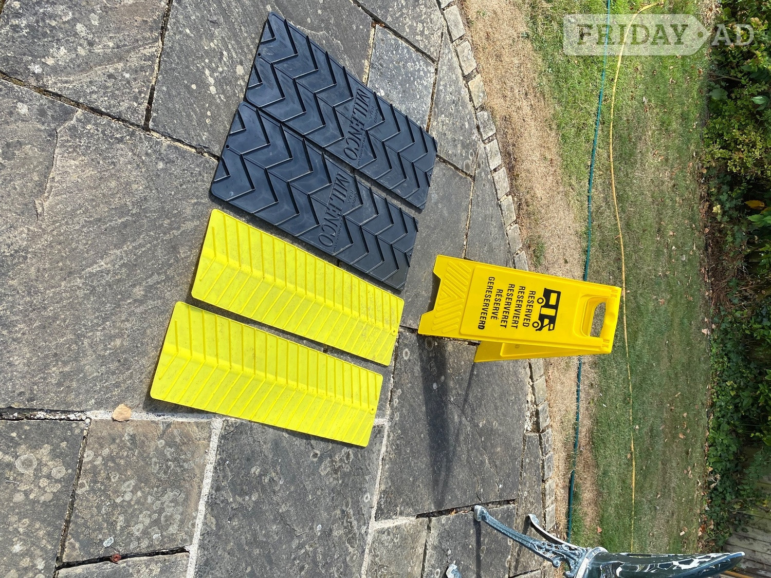 Grip Mats, Yellow Grip Mats &amp; Site Reservation Sign - Job Lot