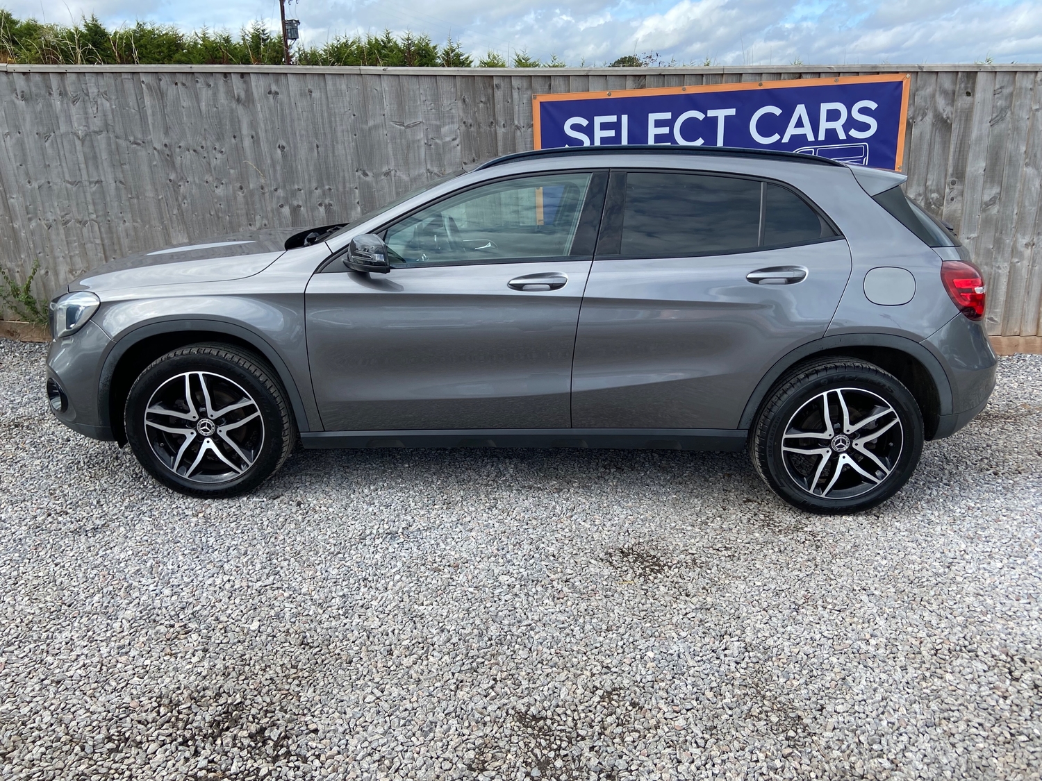 Mercedes-Benz GLA 2019 - Cars