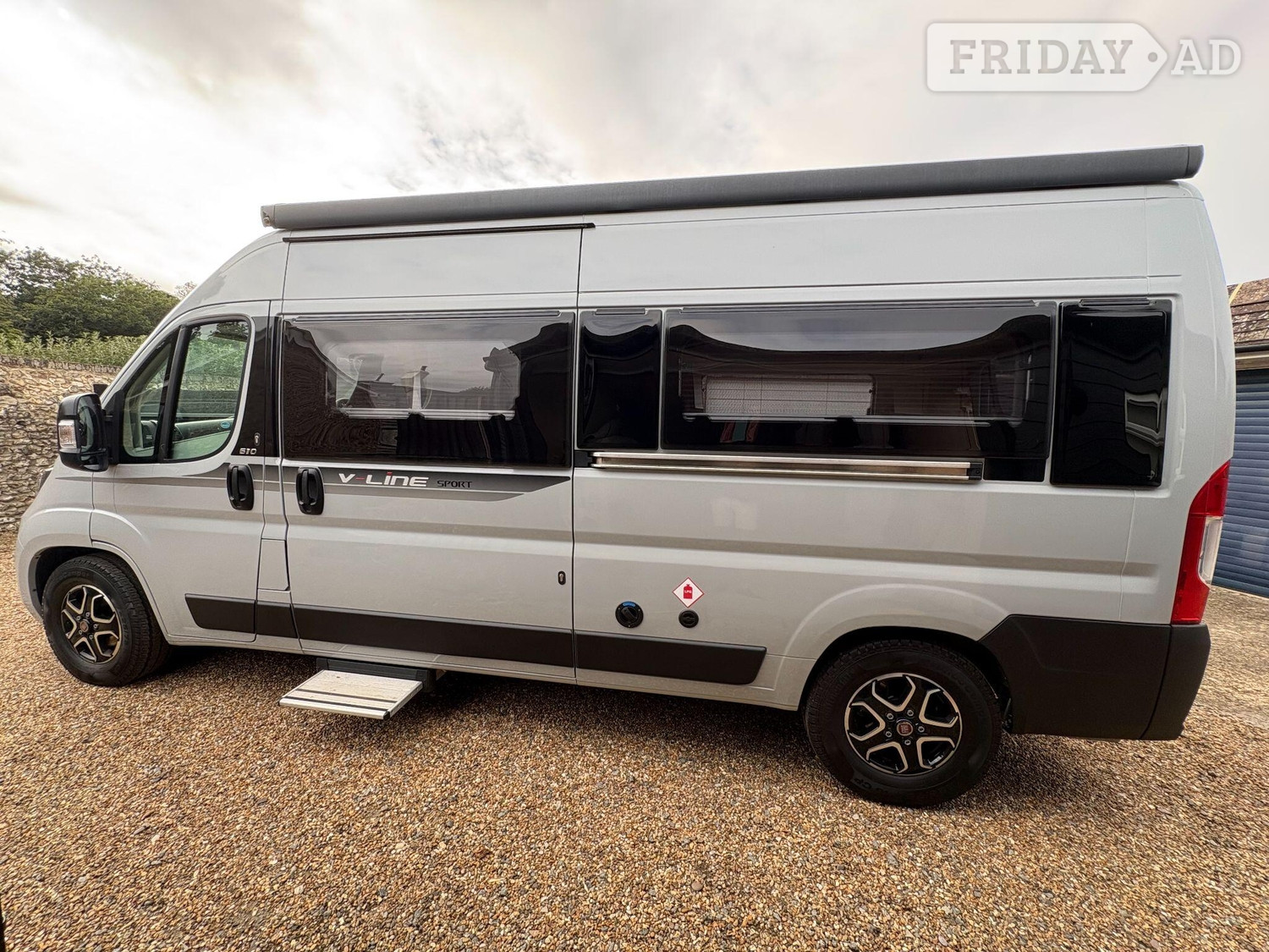 [2 berth ]Auto-Trail V-Line 610 Sport