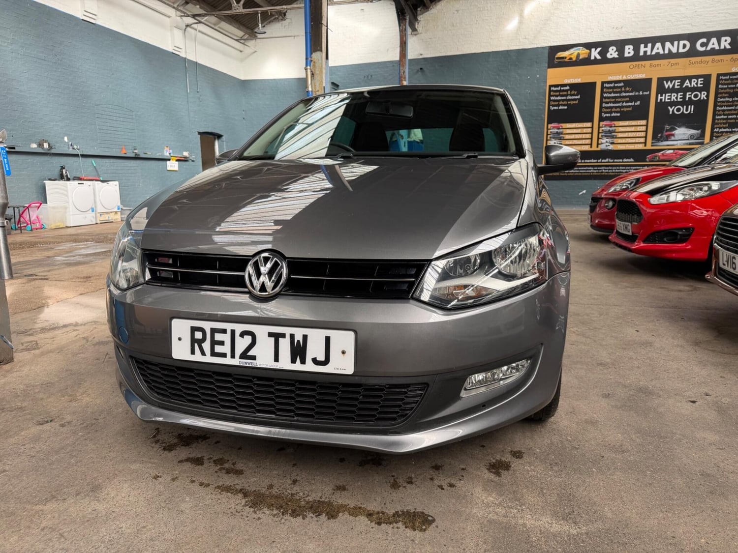 Volkswagen Polo 2012 - Cars