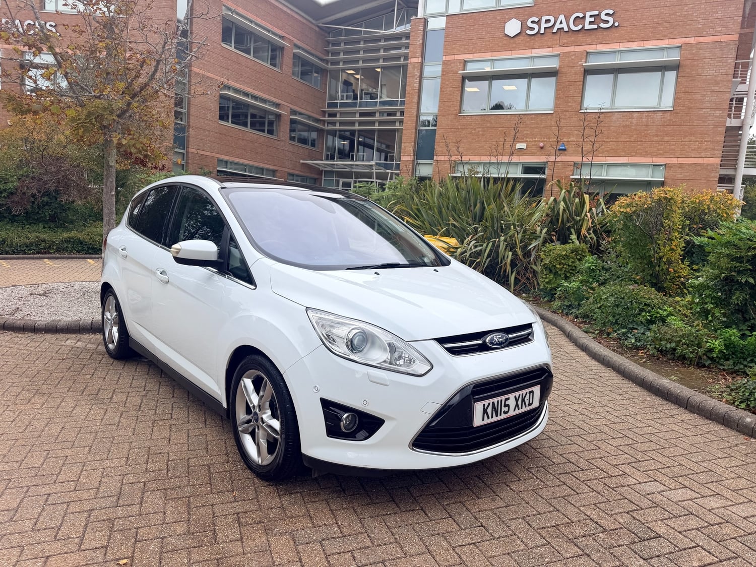 [ berth ]Ford C-MAX