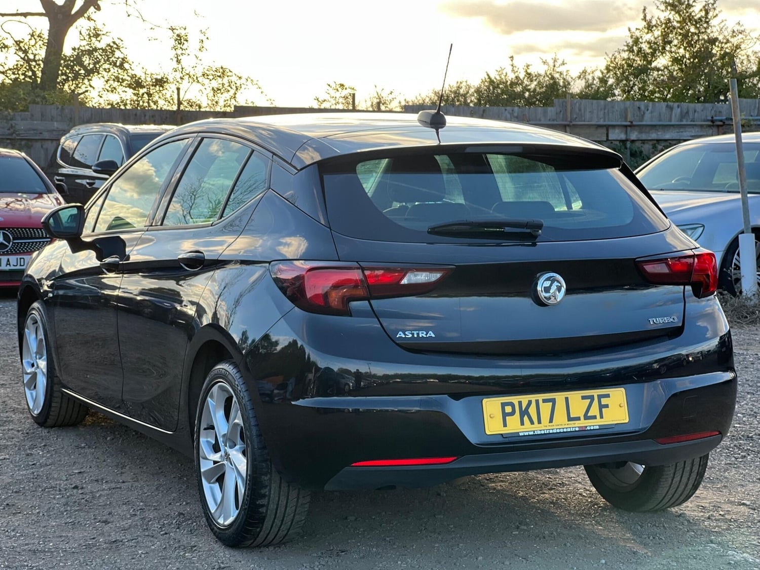 Vauxhall Astra 2017 - Cars