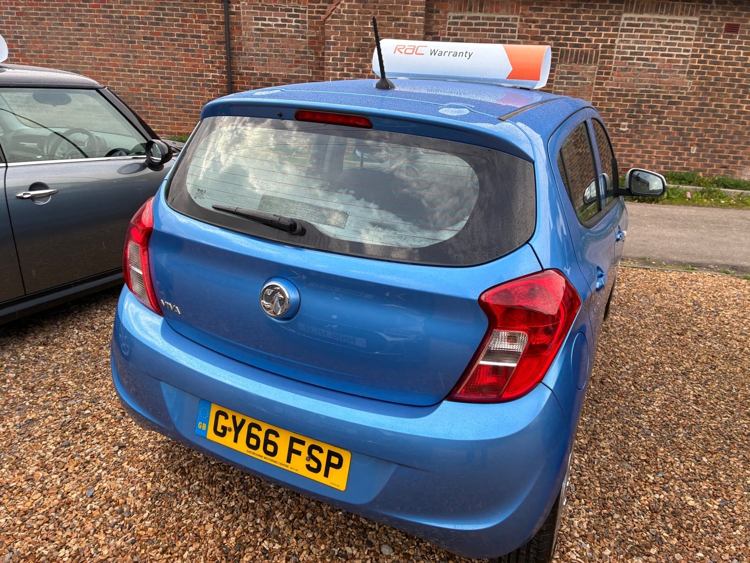 Vauxhall Viva 2016 - Cars in Bognor Regis
