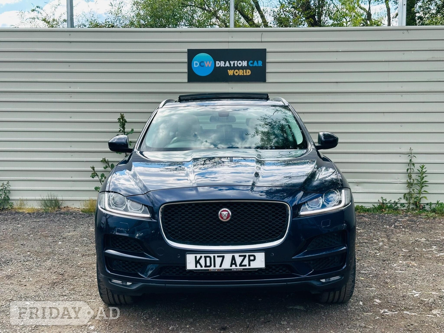 [ berth ]Jaguar F-Pace