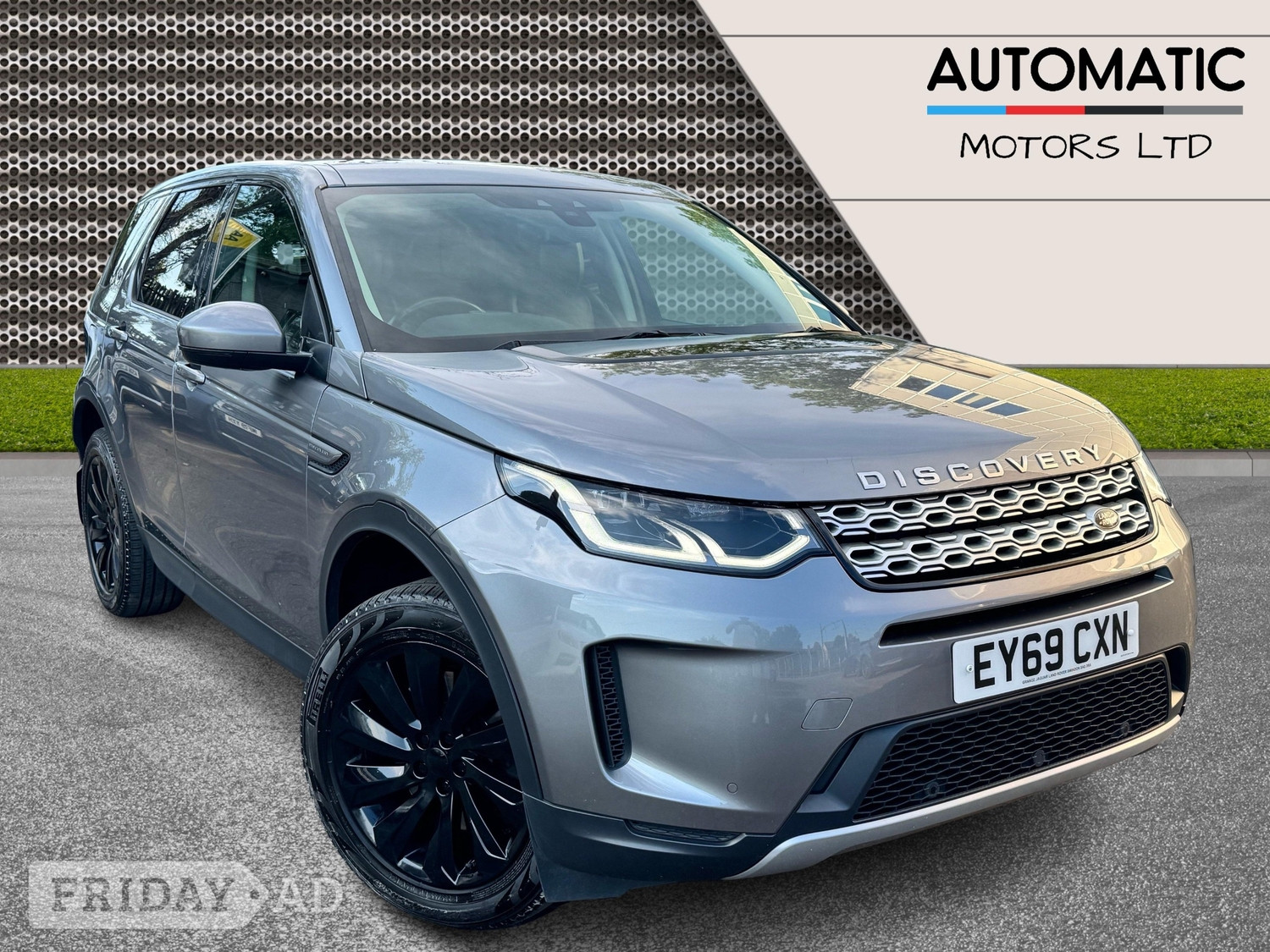 Land Rover Discovery Sport 2019 in Hillingdon