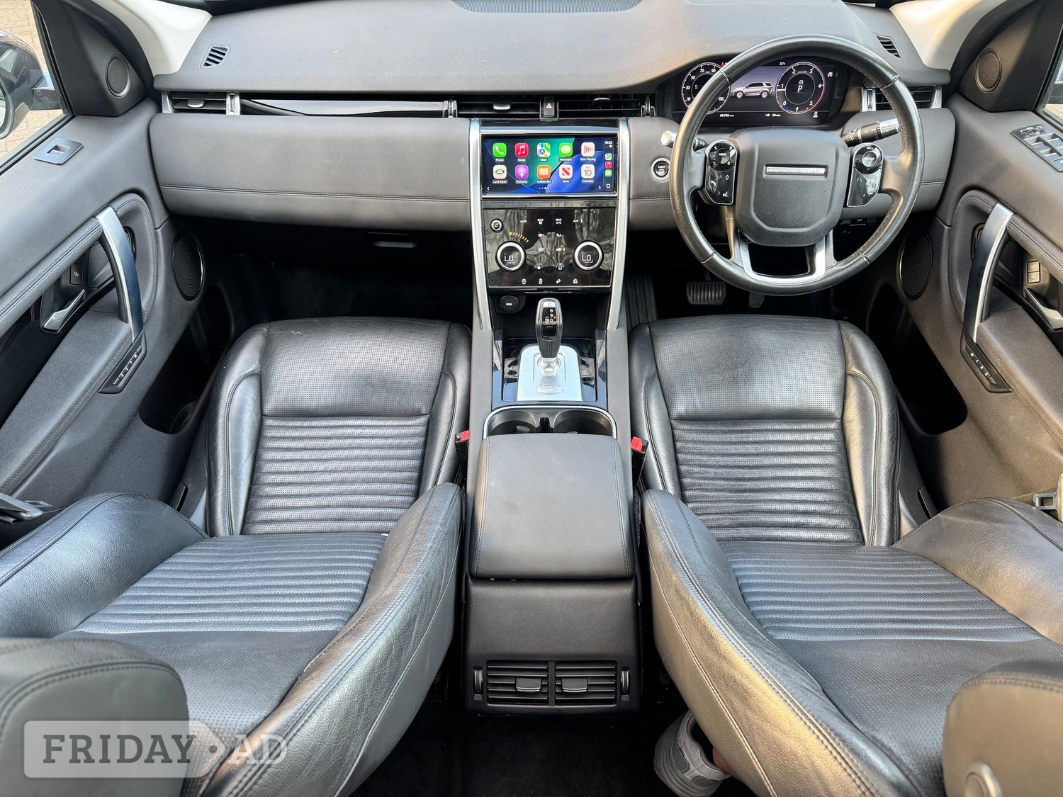 [ berth ]Land Rover Discovery Sport