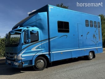 A Staffordshire horseboxes  Mercedes Benz Atego Horsebox