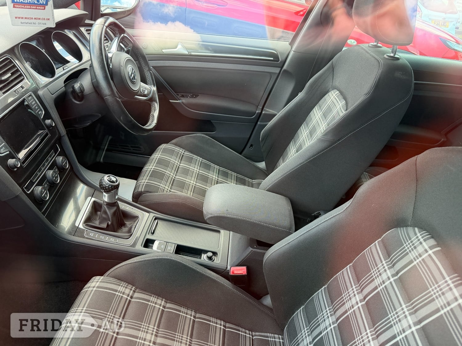 Volkswagen Golf 2014 - Cars
