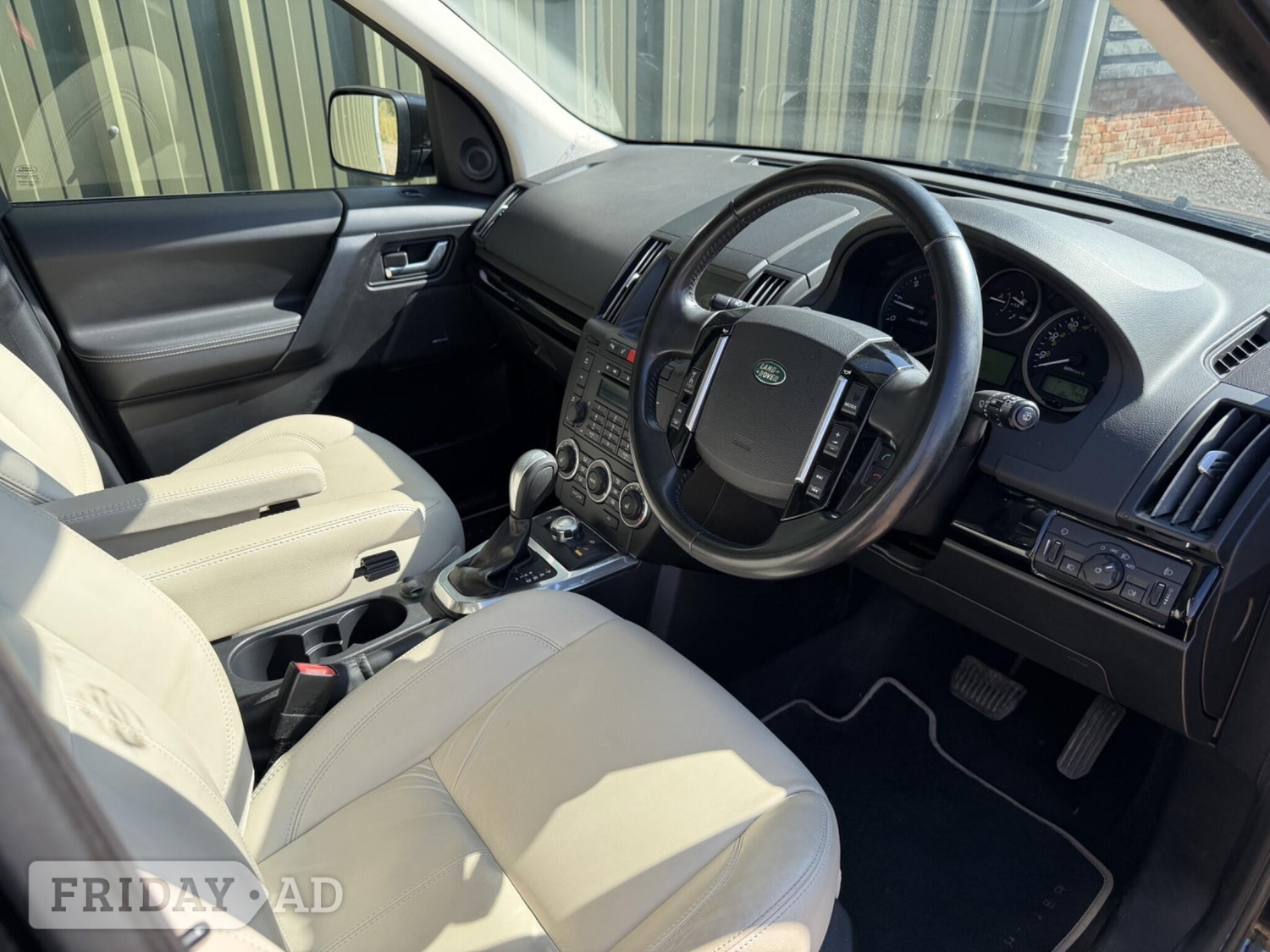 Land Rover Freelander 2 2012 - Cars