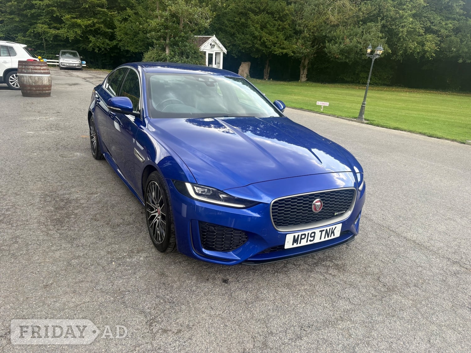 Jaguar XE 2019 - Cars