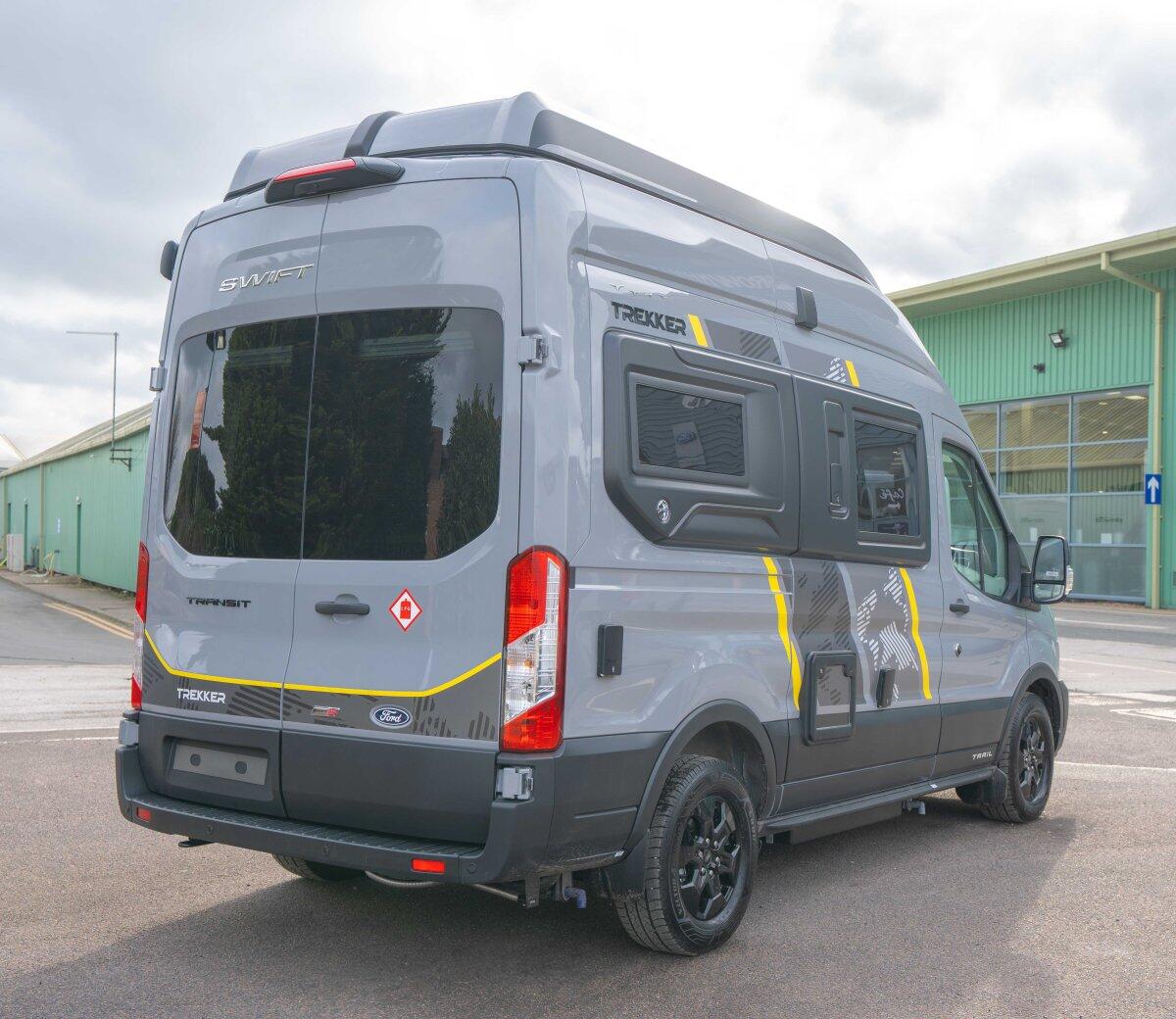 [4 berth ]Swift Trekker ST