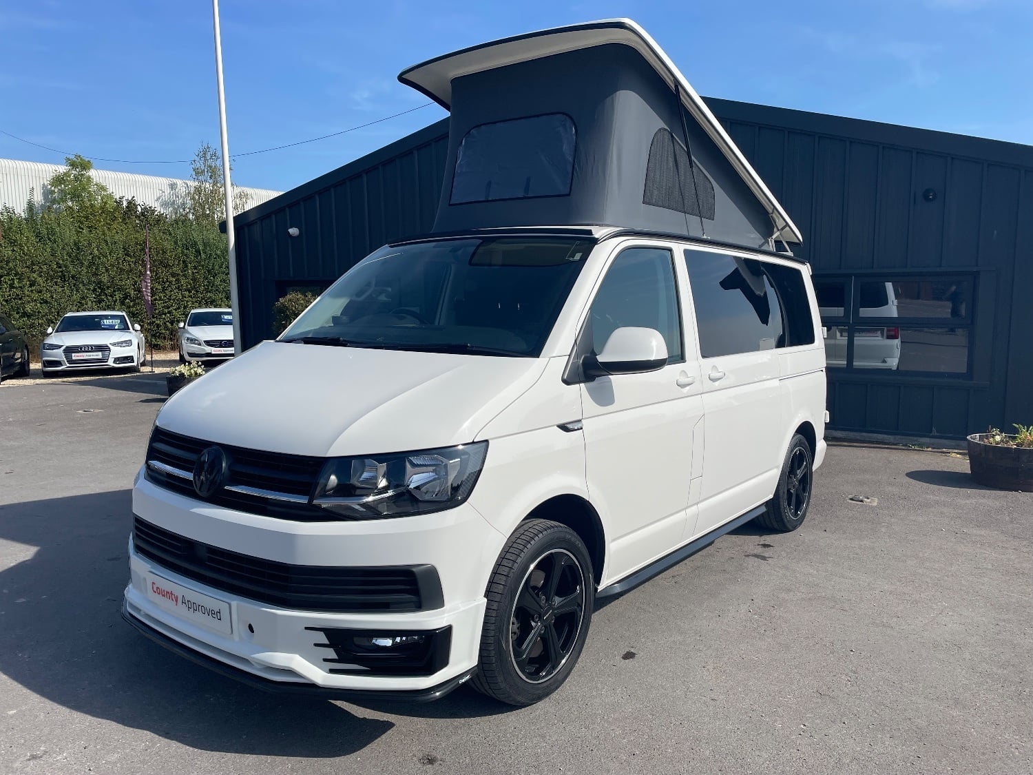 [ berth ]Bath VW Campers 