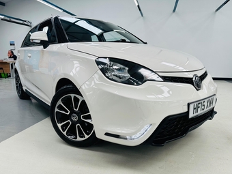 MG MG3 2015