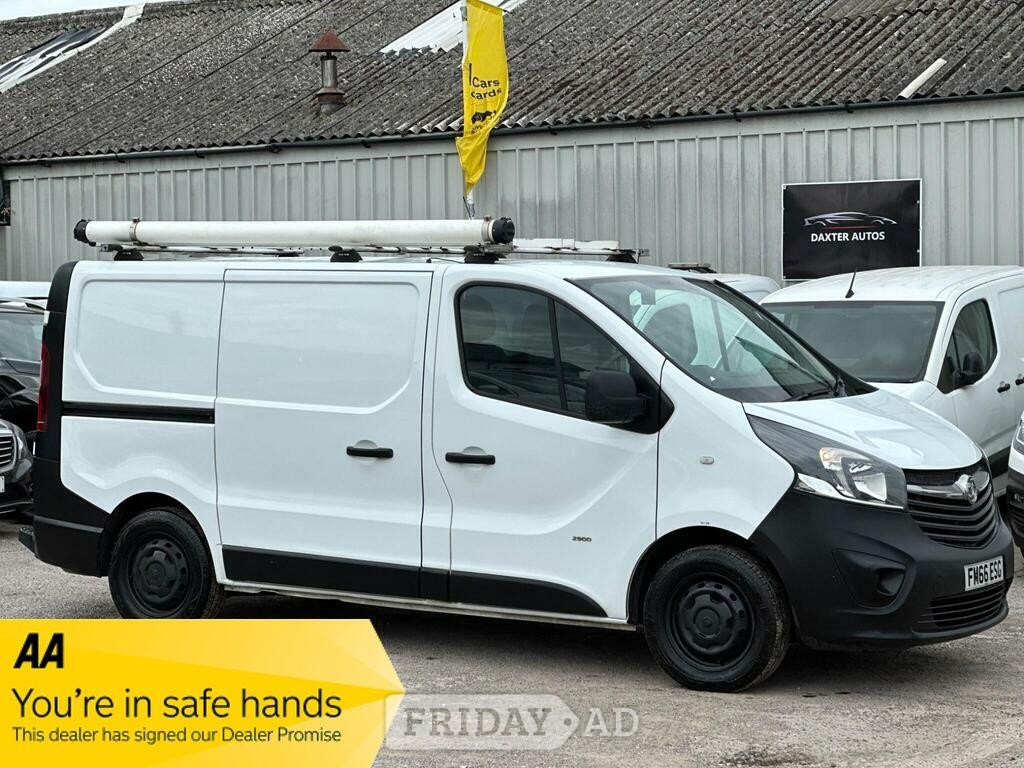 Vauxhall Vivaro 2017 in Chelmsford