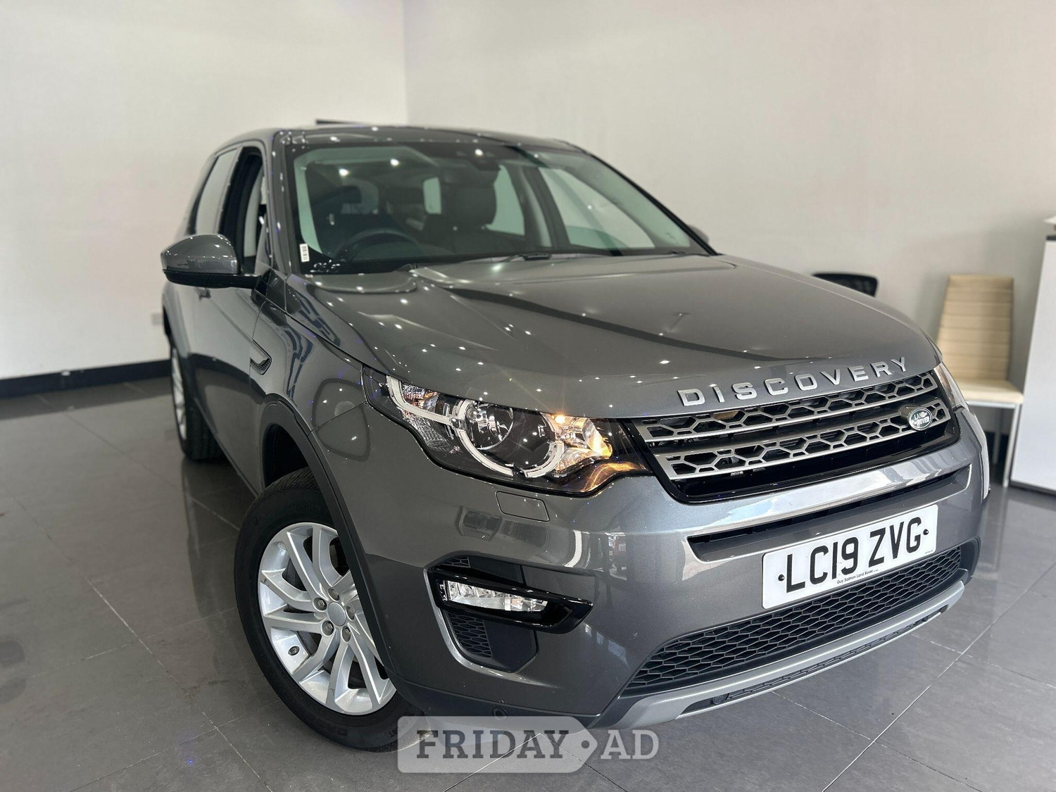 Land Rover Discovery Sport 2019 - Cars