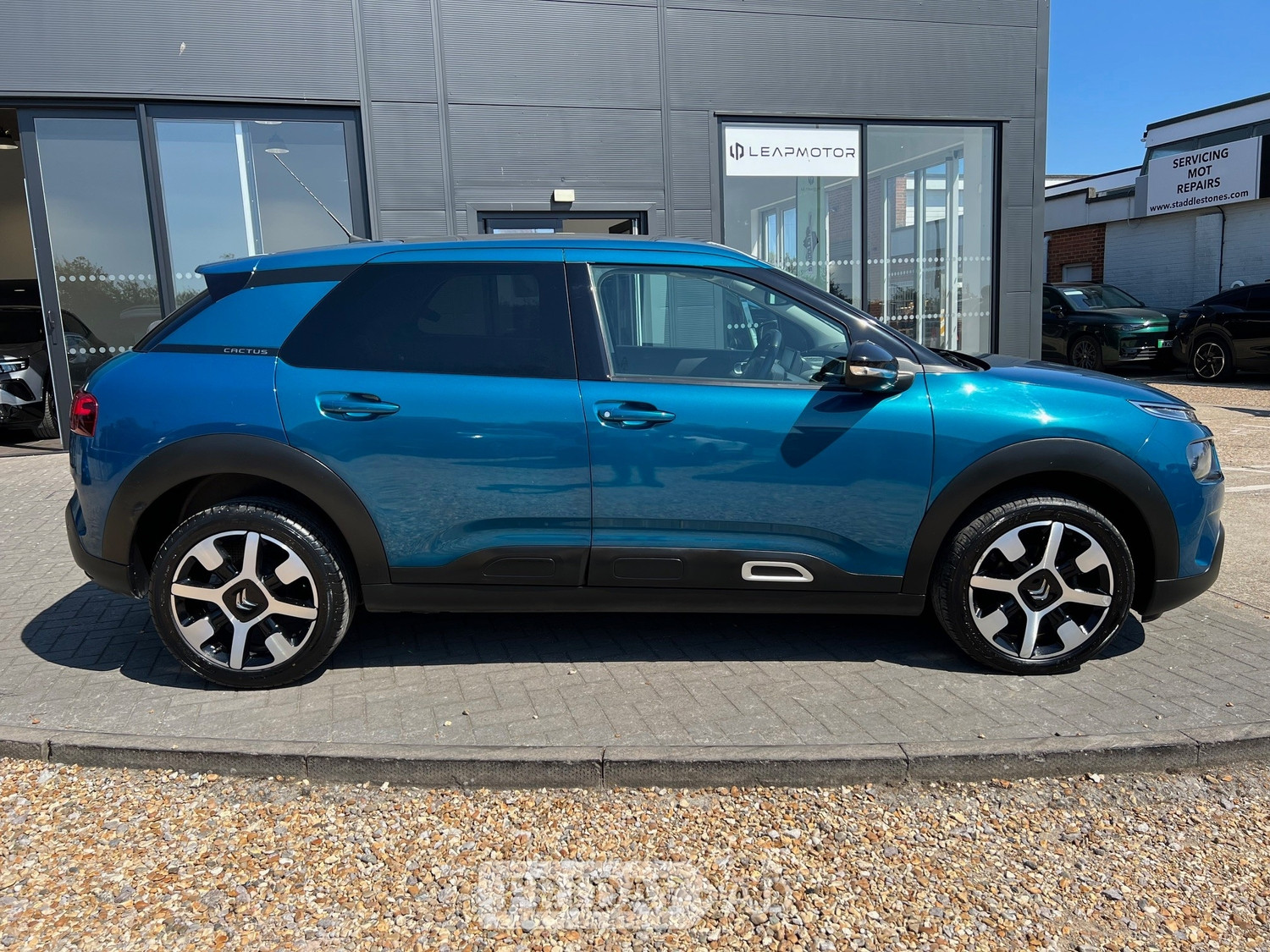 [ berth ]Citroen C4 Cactus