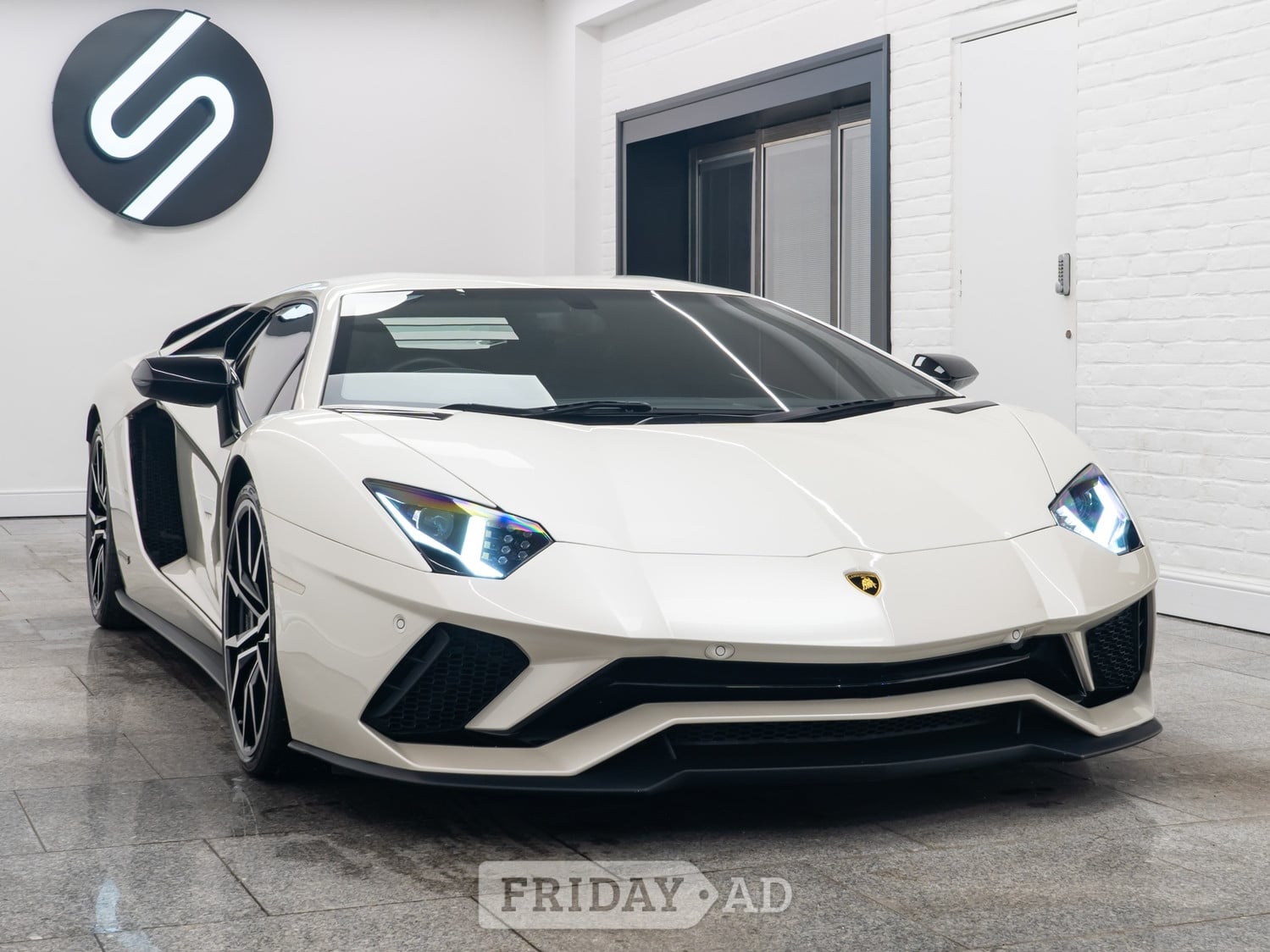 Lamborghini Aventador Brighton