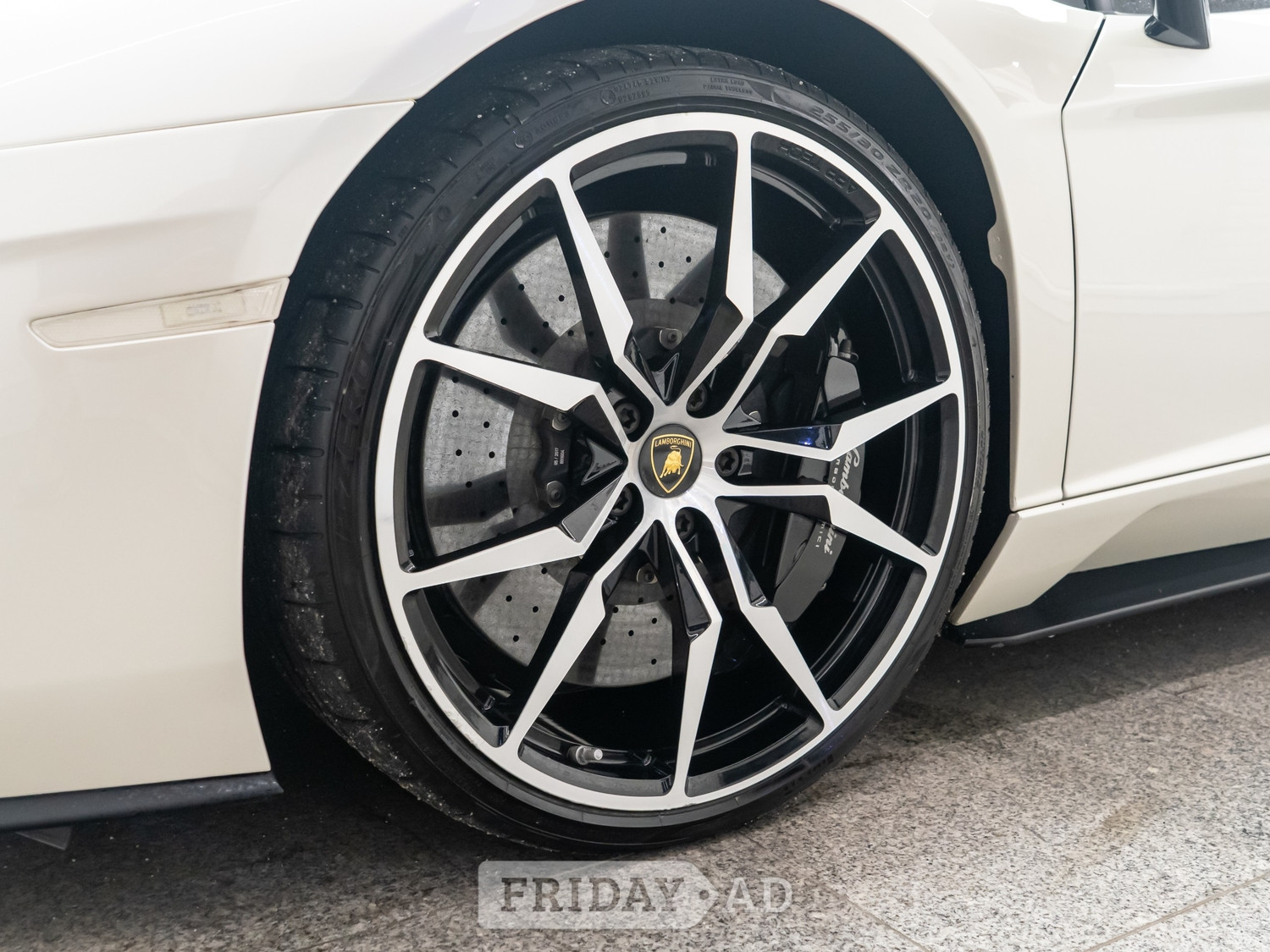 Lamborghini Aventador 2017 - Cars