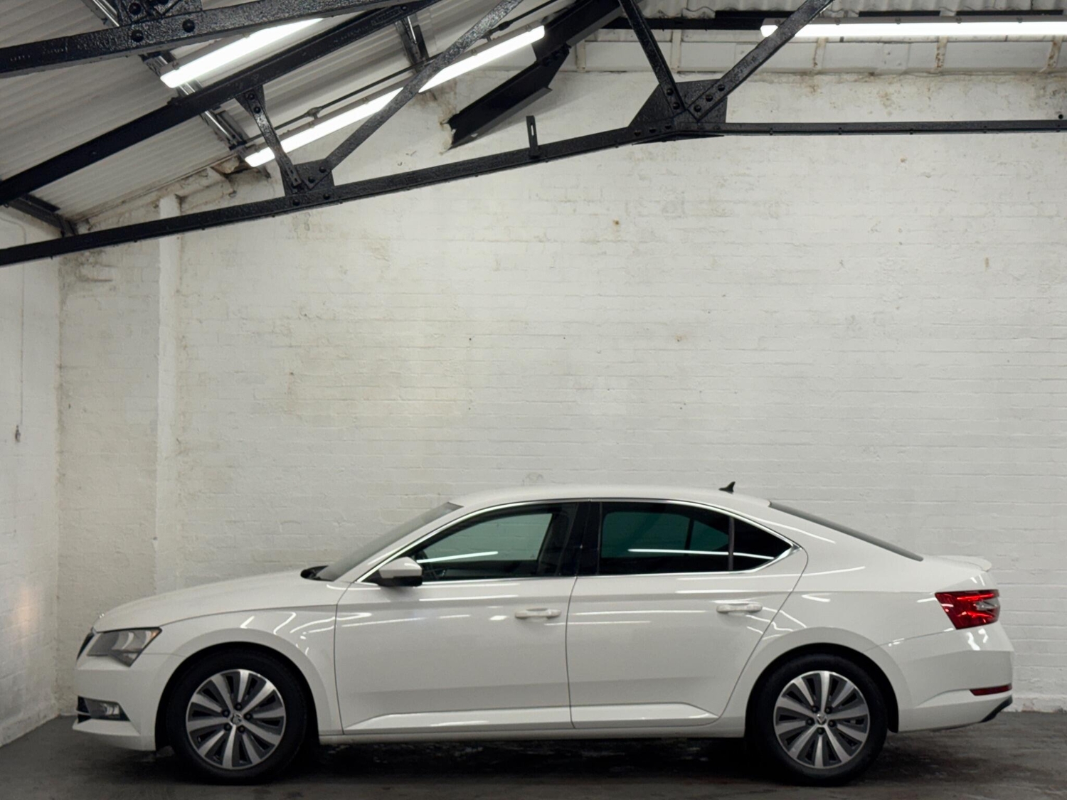 [ berth ]Skoda Superb